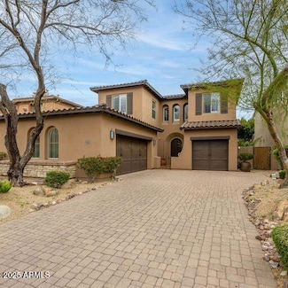 3931 E Crest Ln, Phoenix, AZ 85050