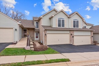 3113 Cypress Ct Unit 3113, McHenry, IL 60051