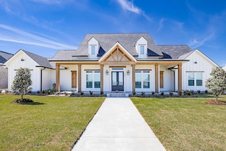 240 Waterford Dr, Thibodaux, LA 70301