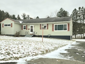 3516 Stratford Dr, Vestal, NY 13850