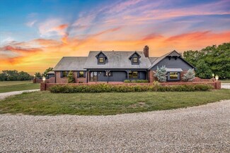 1715 E Harry St, Andover, KS 67002