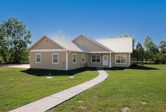 125 Brahman Ct, Bastrop, TX 78602