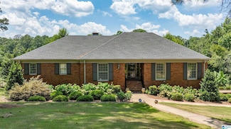 5222 Northwood Lake Dr E, Northport, AL 35473