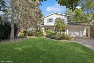 475 Lincoln Ave, Lake Bluff, IL 60044