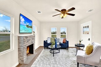 609 Railroad St, Poth, TX 78147
