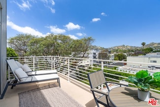 944 N Stanley Ave Unit 2, West Hollywood, CA 90046
