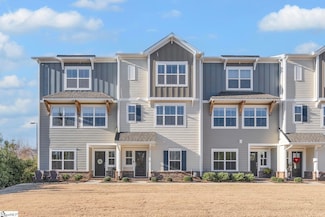 305 Pete Hollis Blvd, Greenville, SC 29601