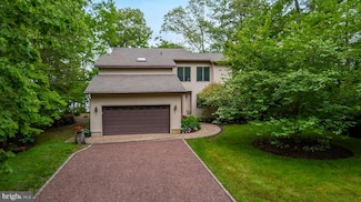 14 Parvin Dr, Elmer, NJ 08318