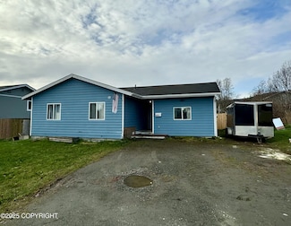 4671 Early Spring St, Homer, AK 99603