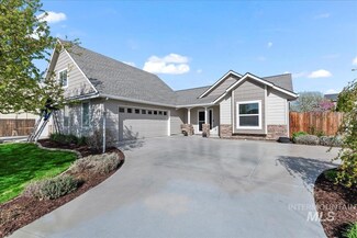 534 S Black Oak Ave, Kuna, ID 83634