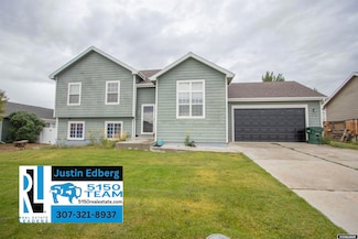 2210 Silvertip St, Bar Nunn, WY 82601