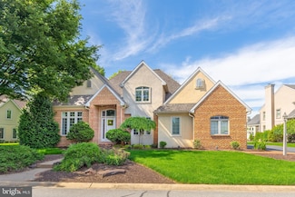 826 Bent Creek Dr, Lititz, PA 17543