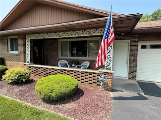 1076 Hrezent View Ln, Webster, NY 14580