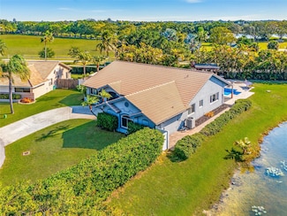 6530 Olde Moat Way, Davie, FL 33331