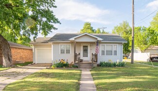528 W Colwich Ave, Colwich, KS 67030