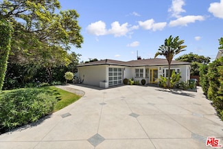 2376 Dewey St, Santa Monica, CA 90405