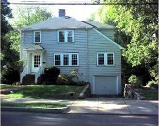 129 Oakdale Rd, Newton Highlands, MA 02461