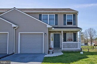 415 Elmshire Dr, Lancaster, PA 17603