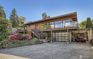 14303 38th Ave NE, Seattle, WA 98125