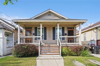 2625 Acacia St, New Orleans, LA 70122