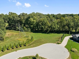 4965 Creek Valley Ct, Owensboro, KY 42303