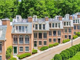 200 Lake St Unit 10, Burlington, VT 05401