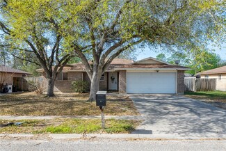 555 Vista Dr, Odem, TX 78370