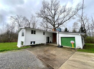 2661 Niles Cortland Rd NE, Cortland, OH 44410