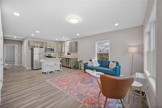 108 N Kensico Ave Unit 1B, White Plains, NY 10604
