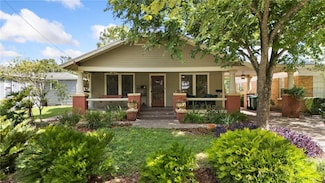 1207 E Powhatan Ave, Tampa, FL 33604