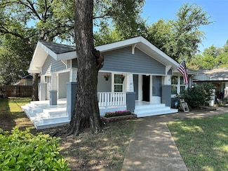 400 W Pembroke Ave, Dallas, TX 75208