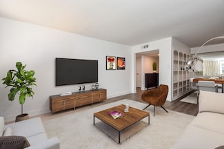 357 N Post Oak Ln Unit 312, Houston, TX 77024