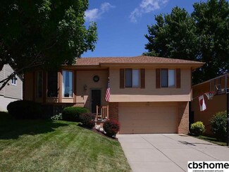 8724 Polk St, Omaha, NE 68127