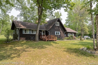 3960 Hanes Rd, Vassar, MI 48768