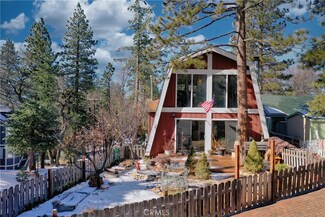 2474 Oak Dr, Running Springs, CA 92382