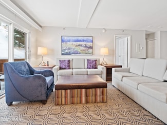 2254 S Frontage Rd W Unit 106/week 51, Vail, CO 81657
