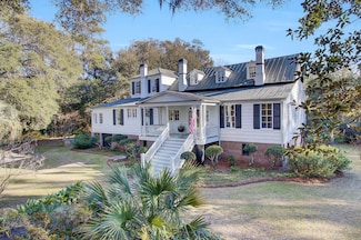 517 W Carolina Ave, Summerville, SC 29483