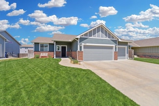 1254 E Prairie Hill Cir, Park City, KS 67219