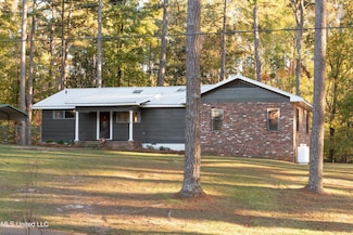 105 Country Club Rd, Florence, MS 39073