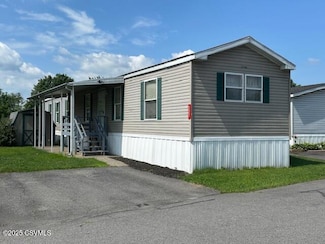 227 Lunar Ln, Milton, PA 17847