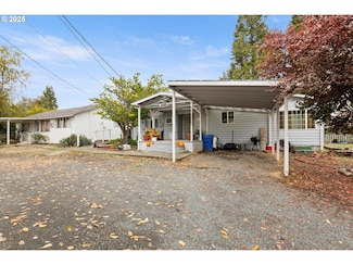 2414 Brockway Rd, Winston, OR 97496