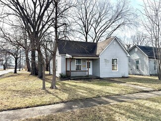 1100 Quinn St, Moberly, MO 65270