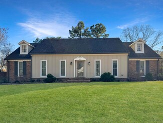 8301 Misty Creek Dr, Germantown, TN 38138