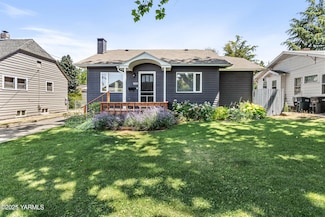 105 N 26th Ave, Yakima, WA 98902