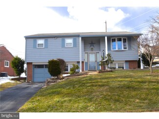 10 Brumbach St, Reading, PA 19606