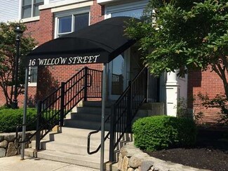 16 Willow St Unit 203, Melrose, MA 02176