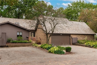 6133 Cedar Ln NW Unit 13D, Canton, OH 44708
