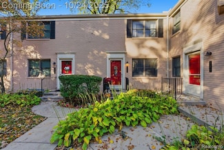 729 N Eton St, Birmingham, MI 48009