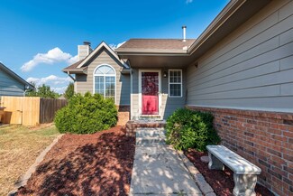 4945 E Pembrook Ct, Wichita, KS 67220