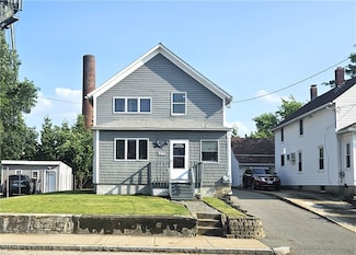 1270 Plainfield St, Johnston, RI 02919